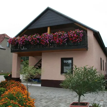 Ferienwohnungen&pension Neuber