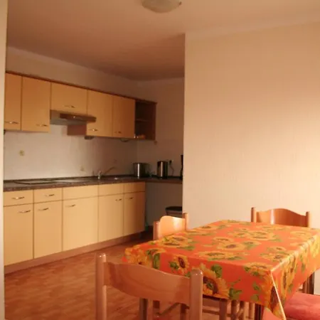 Ferienwohnungen&pension Neuber Apartment